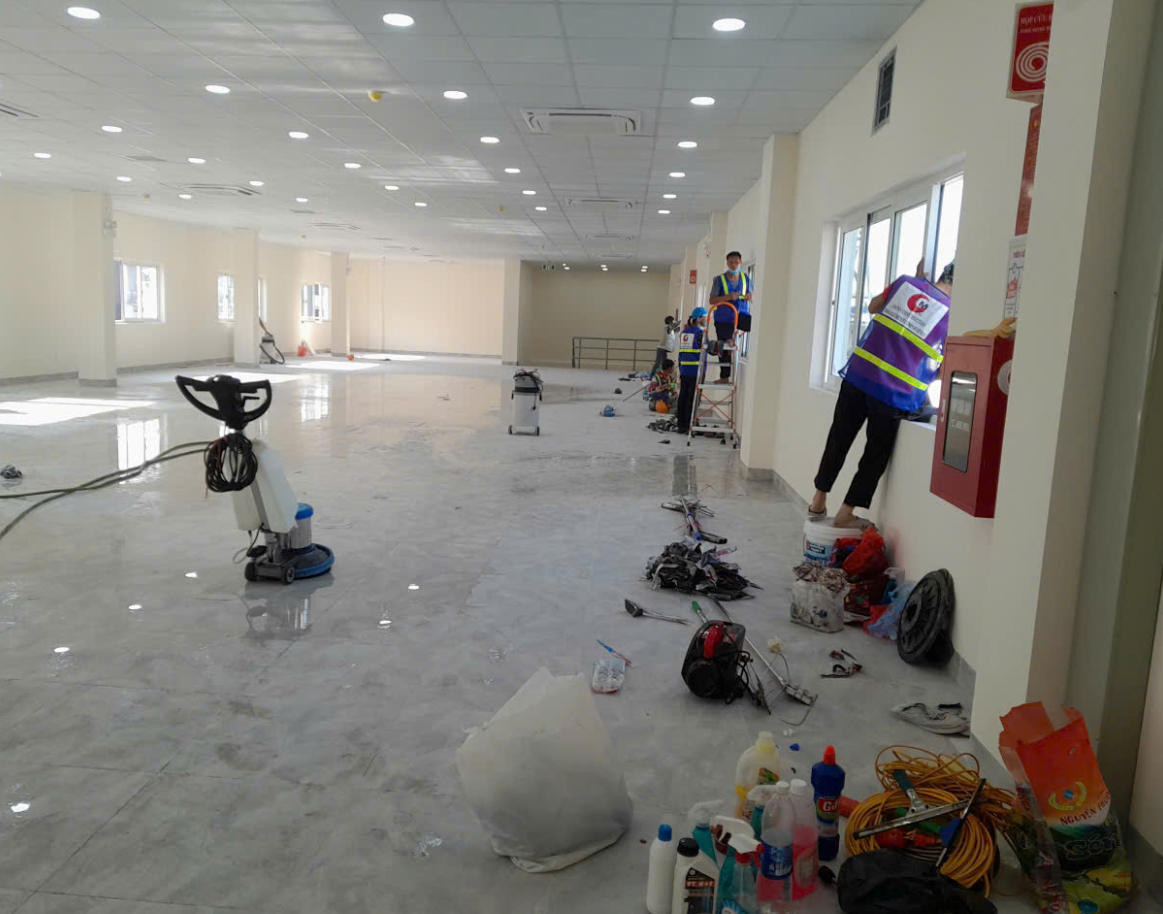 Vệ sinh công nghiệp đại hồng phát